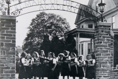 Photo of Elmcrest Farm after established as the Saint Mary of the Angel's Academy.